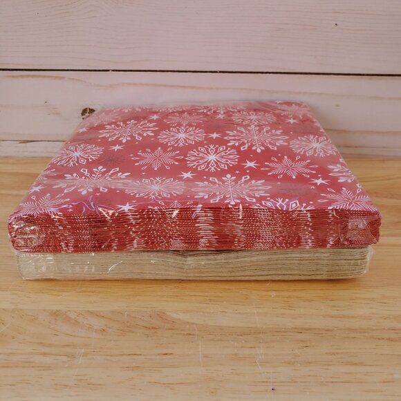Luncheon Napkins Thanksgiving And Holiday Snowflakes Designs 20 Count Each - Picture 8 of 8